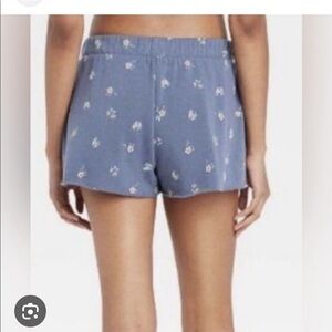 Colsie Blue Floral Shorts